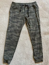 Zyia Active Camouflage Camo Joggers Size XL
