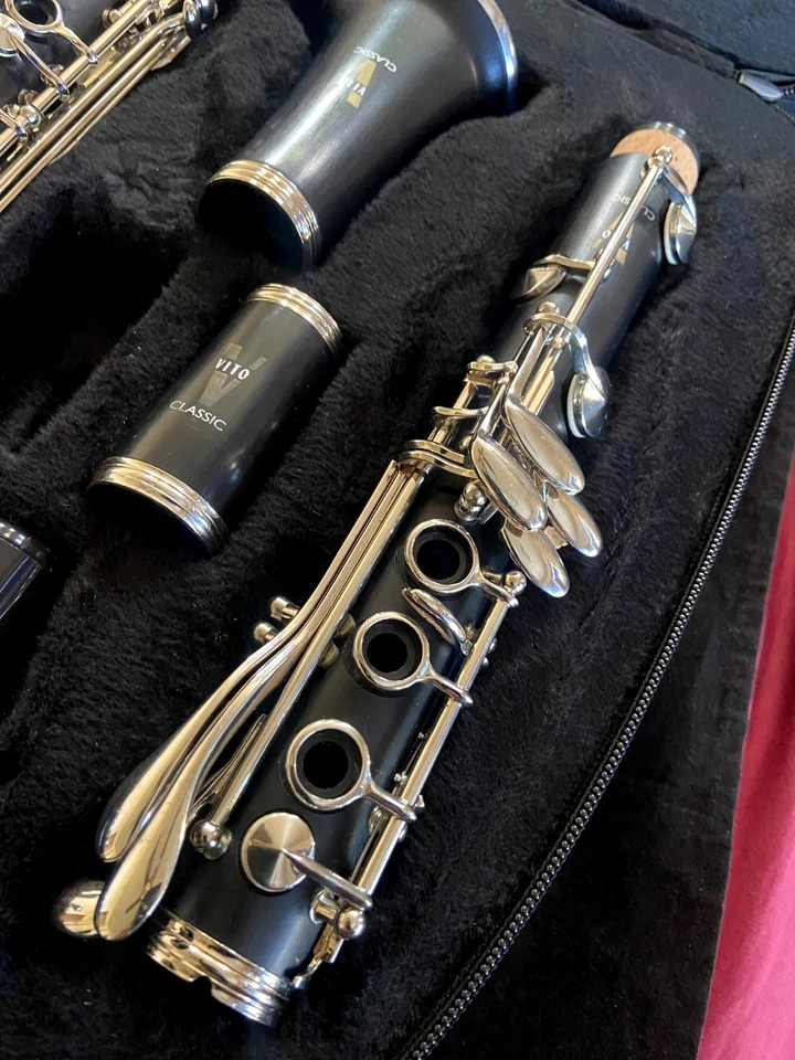 Clarinete Leblanc Bb - Demostración de video de principiante a intermedio completamente revisado Foto 4 de 4