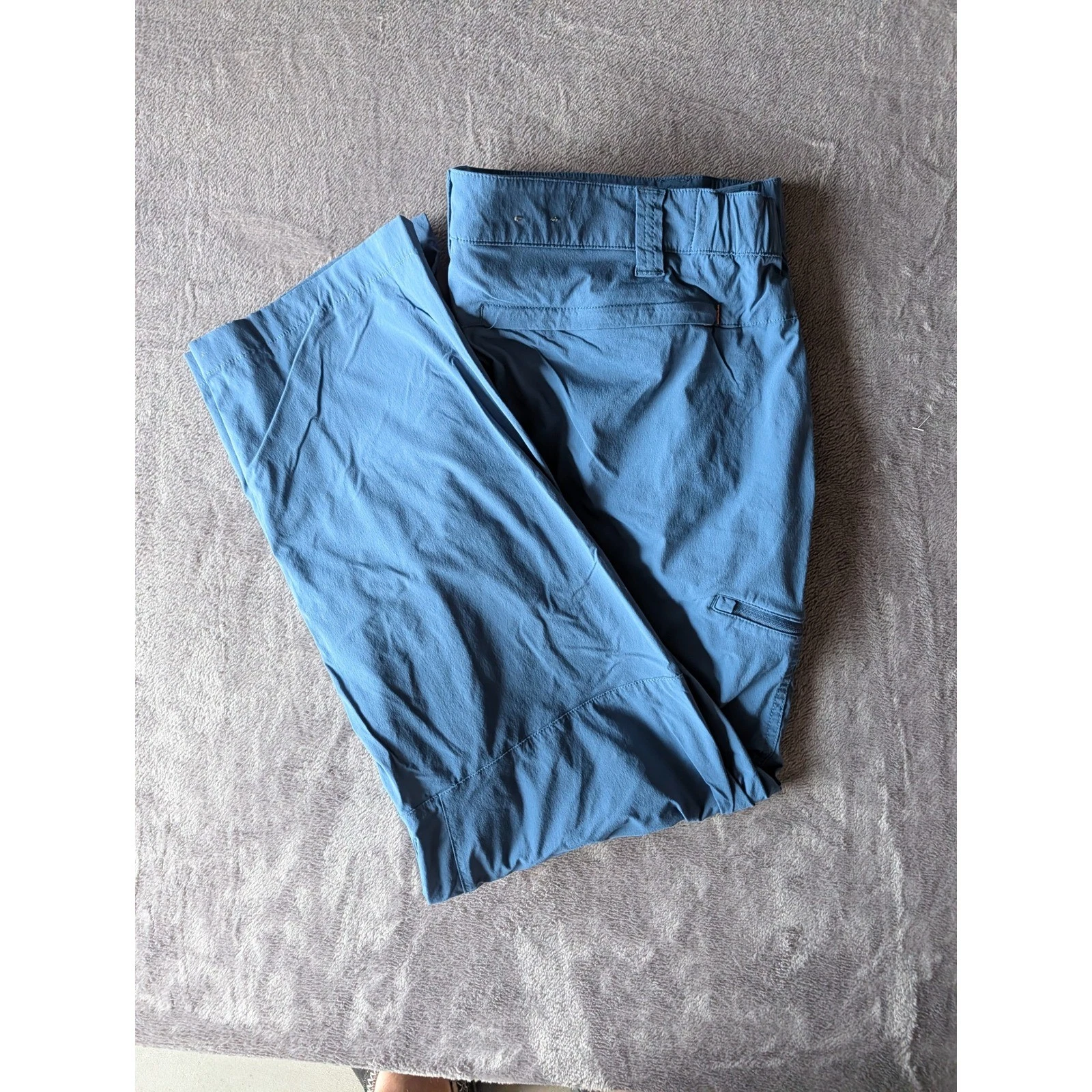 Orvis Mens XXL 30 Blue Nylon Stretch Hiking Travel Pants Zip Pocket 20MB S22
Opens in a new window o