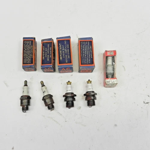 CHAMPION AC LOT OF 5 VINTAGE SPARK PLUGS 1 CHAMPION 4 AC NOS #RN-12Y #86M #47
