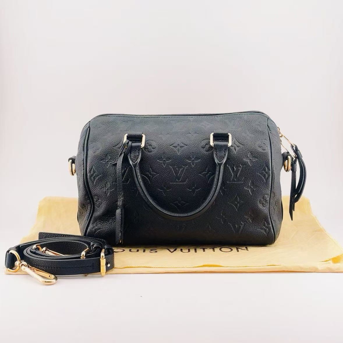 Authentic Pre-owned Louis Vuitton Speedy 25 Black Monogram