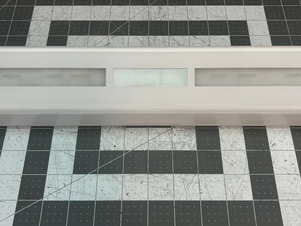 Panel de control del refrigerador Sub-Zero P# 7009859 Foto 3 de 4