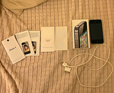 Apple iPhone 4S 8GB schwarz ohne Simlock
