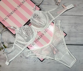 Victoria&rsquo;s Secret Eyelet Lace Unlined Bra Brazilian Panty Set White