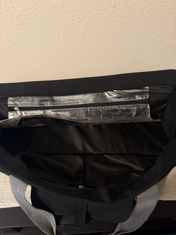 Hotworx Mat Towel Gym Bag Yoga Duffel Black Bag Only. (No Towel Or Mat Included) - Image 4 of 4