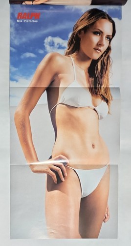 RALPH - International Entertainment Magazine Aug. 2001 SARAH JANE, MIA PISTORIUS - Picture 5 of 6
