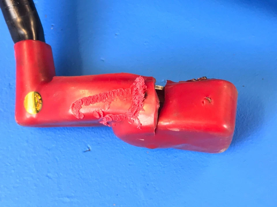 08-15 MITSUBISHI LANCER EVOLUTION EVO X RALLIART АККУМУЛЯТОР ПОЛОЖИТЕЛЬНЫЙ КАБЕЛЬ КЛЕММА - Изображение 2 из 4