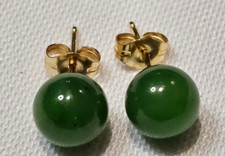 14K Yellow Gold Green Round Ball Jade 7.9MM Earrings - 2.0 Grams Estate Nice