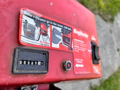 ROARS ORIGINAL MountainParka RED×GRAY 2001 Hasbro Jurassic Park III 3 Alpha Velociraptor RE-AK A-TAK