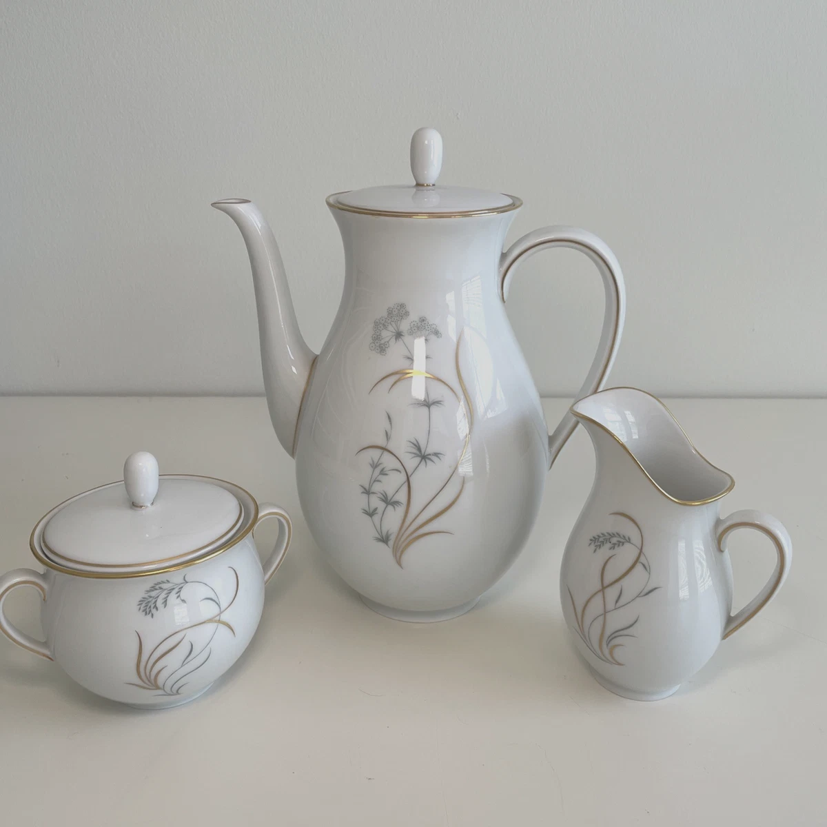 Fuerstenbergは、ドイツで二番目に古い陶磁器メイカ Furstenberg Porcelain In German Art Pottery for sale | eBay