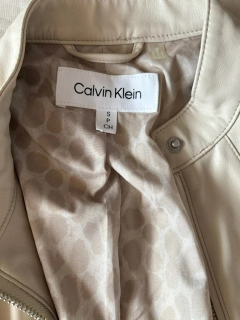 Chaqueta Moto Calvin Klein Mujer Talla S Beige Manga Larga Cremallera Completa Imitación Cuero Foto 2 de 4