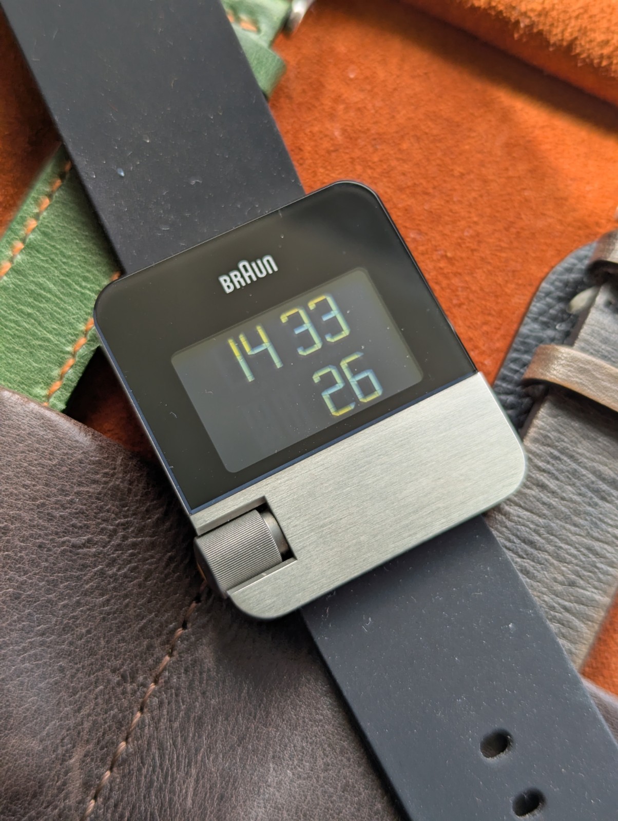 Braun Prestige BN0106 Digital Watch, 2012 Red Dot Award with B&P, 2 straps, VGC image 6