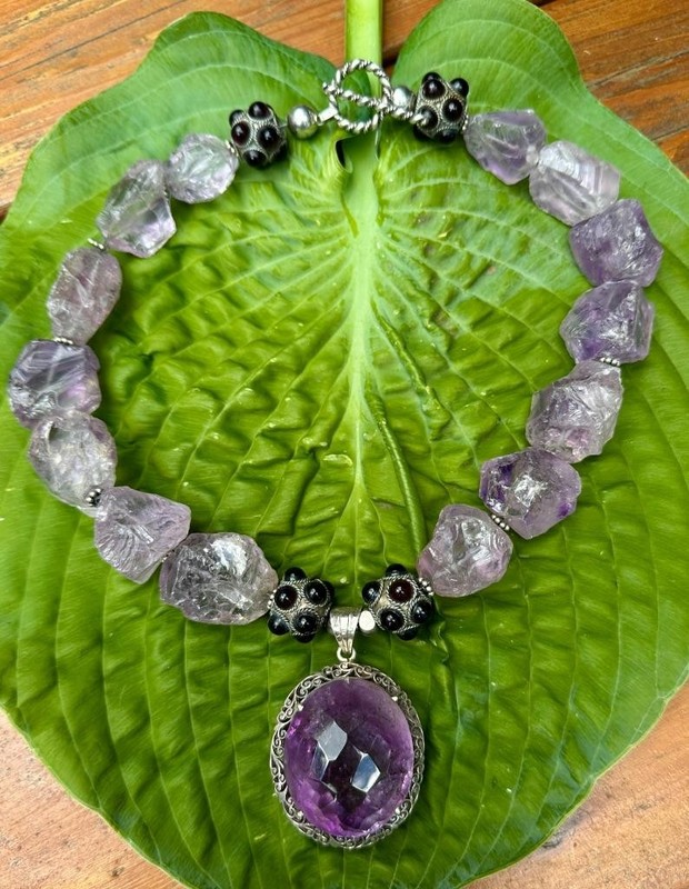 185ct Rose De France Amethyst and Garnet Necklace, Sterling Silver