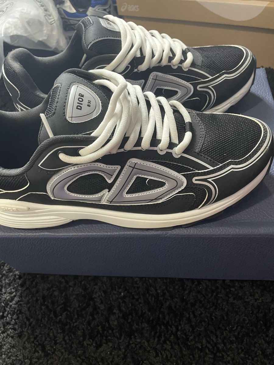 Dior B30 Black White Low Top Athletic Sneakers Lace Up  display picture 1