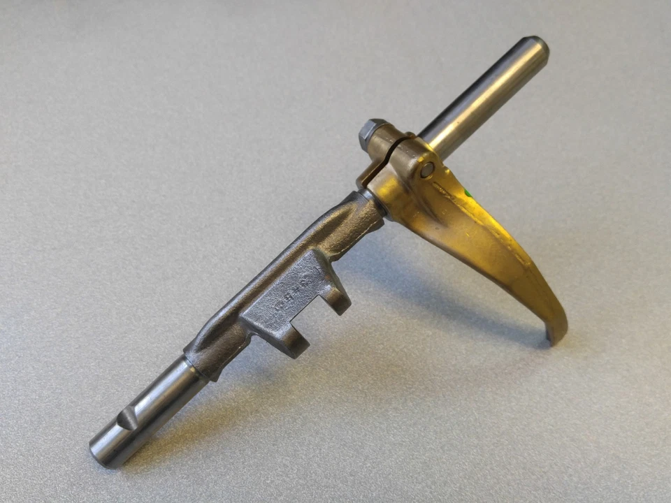 MUY BONITO MONTAJE HORQUILLA CAMBIO ORIGINAL PORSCHE 911 915 1ª a 2ª velocidad usada Foto 3 de 4