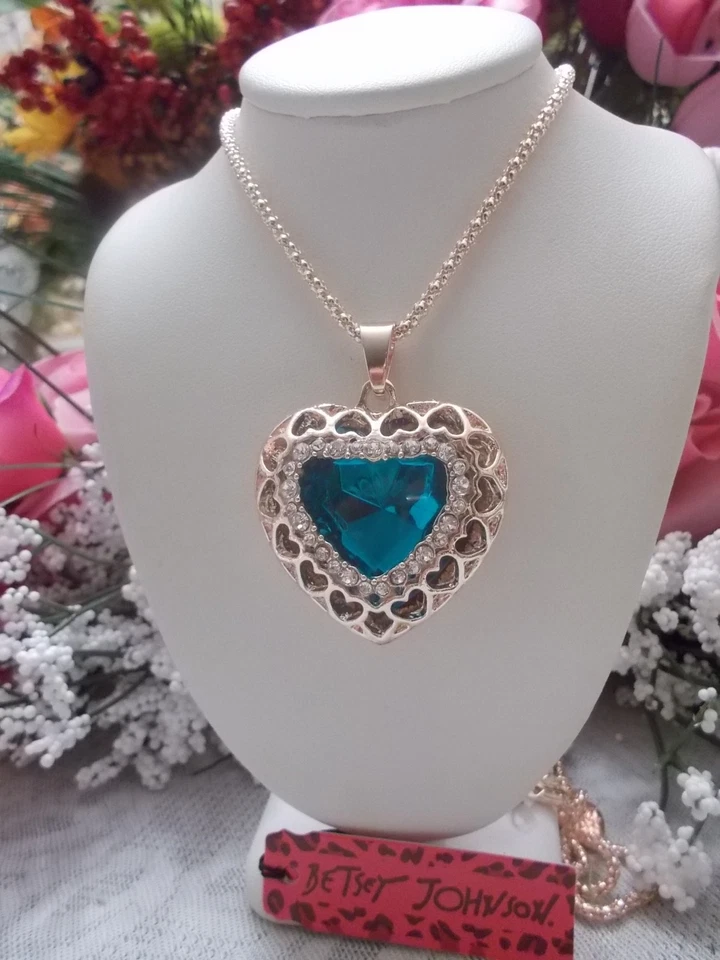 BETSEY JOHNSON КРАСИВЫЙ АКВА СИНИЙ СТРАЗЫ И КРИСТАЛЛ СЕРДЦЕ ПОДВЕСКА ОЖЕРЕЛЬЕ - Изображение 3 из 4