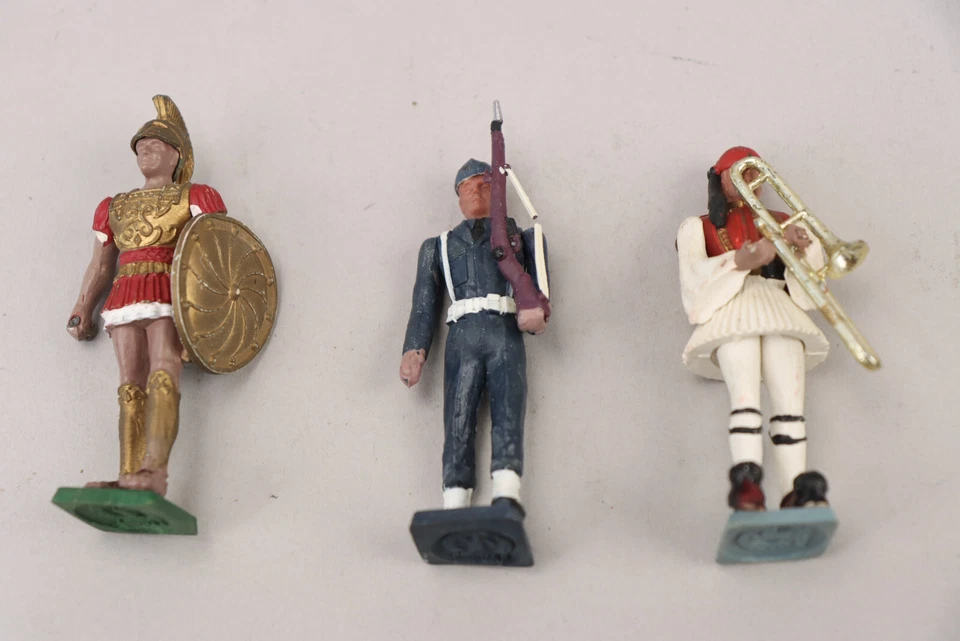 Lot of 13 Rare Vintage PAL Aohna Athena Greek Evzone Toy Soldiers - Look! - Image 4 of 4