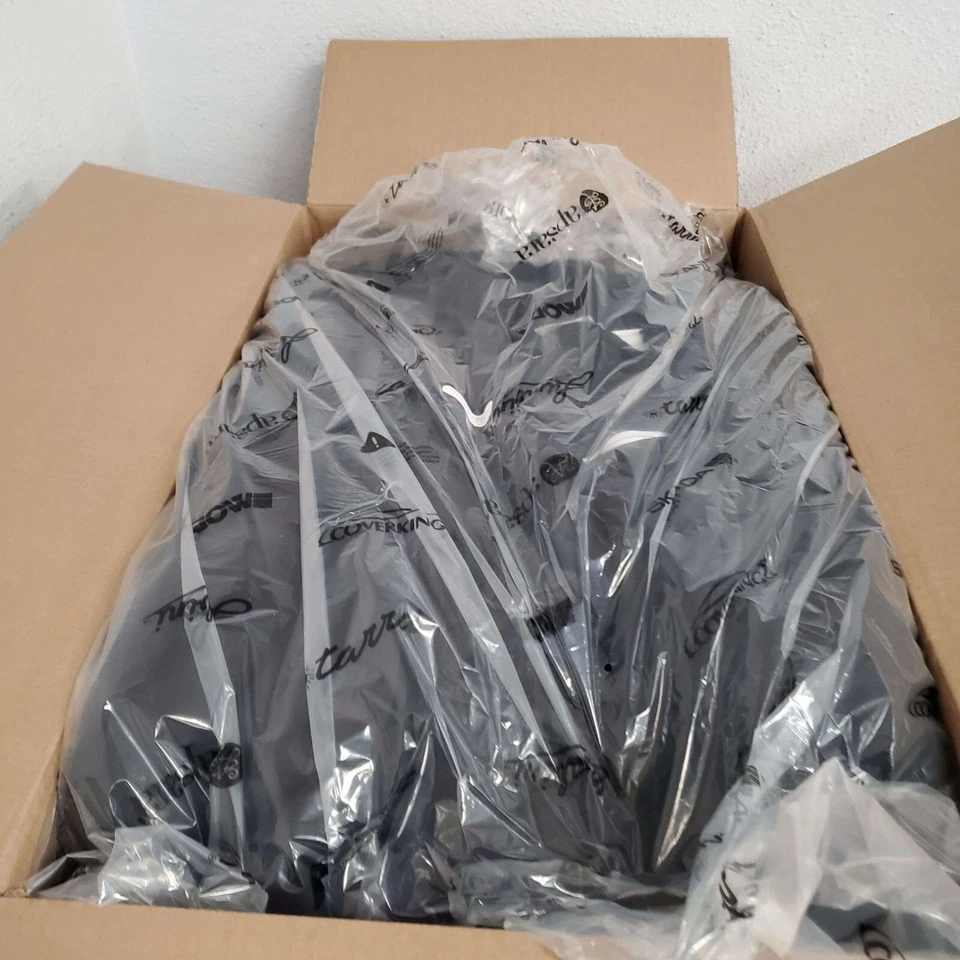 Fundas de asiento delanteras cubiertas para Nissan Titan 2017-2024 azul marino con lado negro Foto 4 de 4