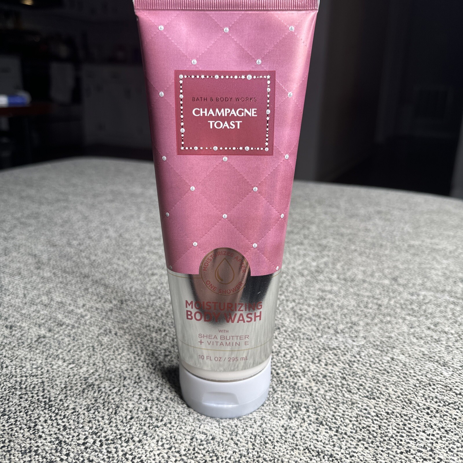 Bath & Body Works CHAMPAGNE TOAST Moisturizing Body Wash 10 OZ NEW
