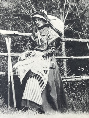Ardennen Bäuerinnen - AK Fototypie D.V.D. 11.029 - Tracht
