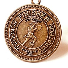 1992 Japan JAL Airlines Hawaii Honolulu Marathon Finisher Medal Vtg 20th Annual
