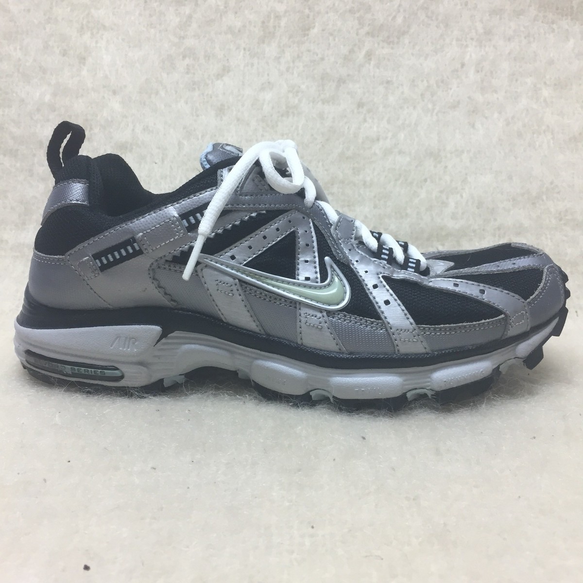 エアウィーブ　中古 NIKE AIR ALVORD VI Women's Trail Shoes Size 9 US EUR 40.5 Black