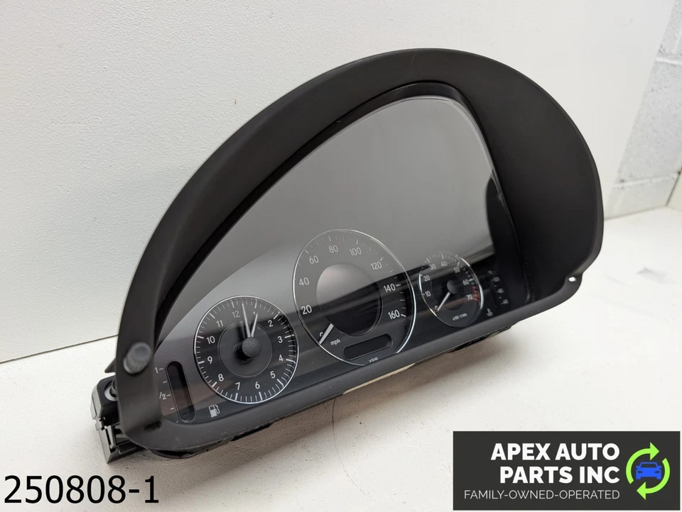Cuadro de instrumentos velocímetro Mercedes CLK350 2006-2009 FABRICANTE DE EQUIPOS ORIGINALES 3,5 L Foto 3 de 4
