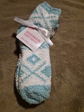 Women's Fuzzy Socks 4 pair Blue White Gray Ankle-High Patterns Size 4-11