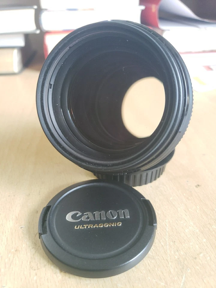 Canon EF 100mm 1:2 Ultrasonic - Image 3 of 4
