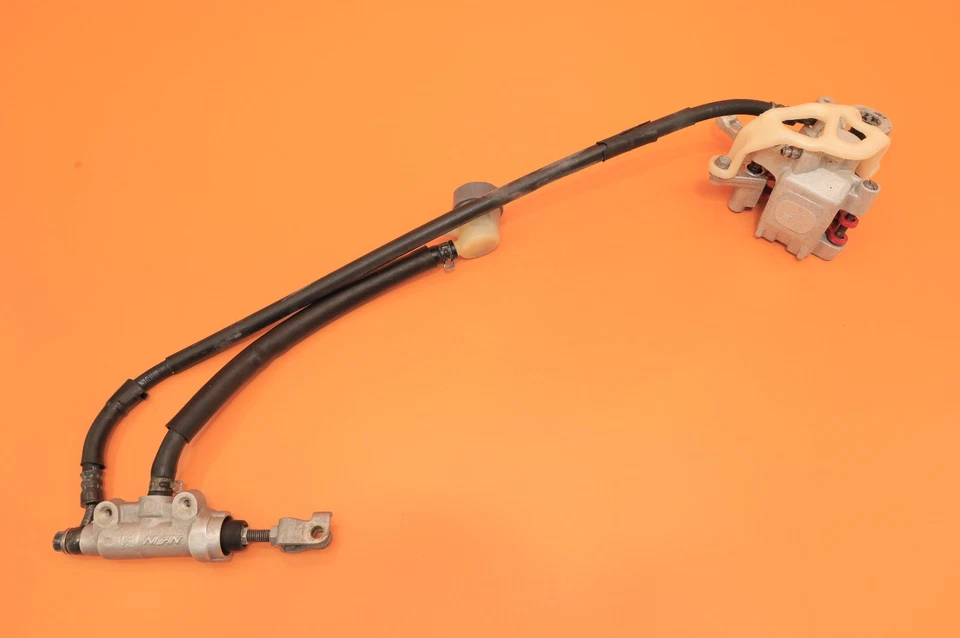 CR250R CR250 1999 97-99 OEM pinza de freno trasera soporte cilindro maestro manguera Foto 2 de 4
