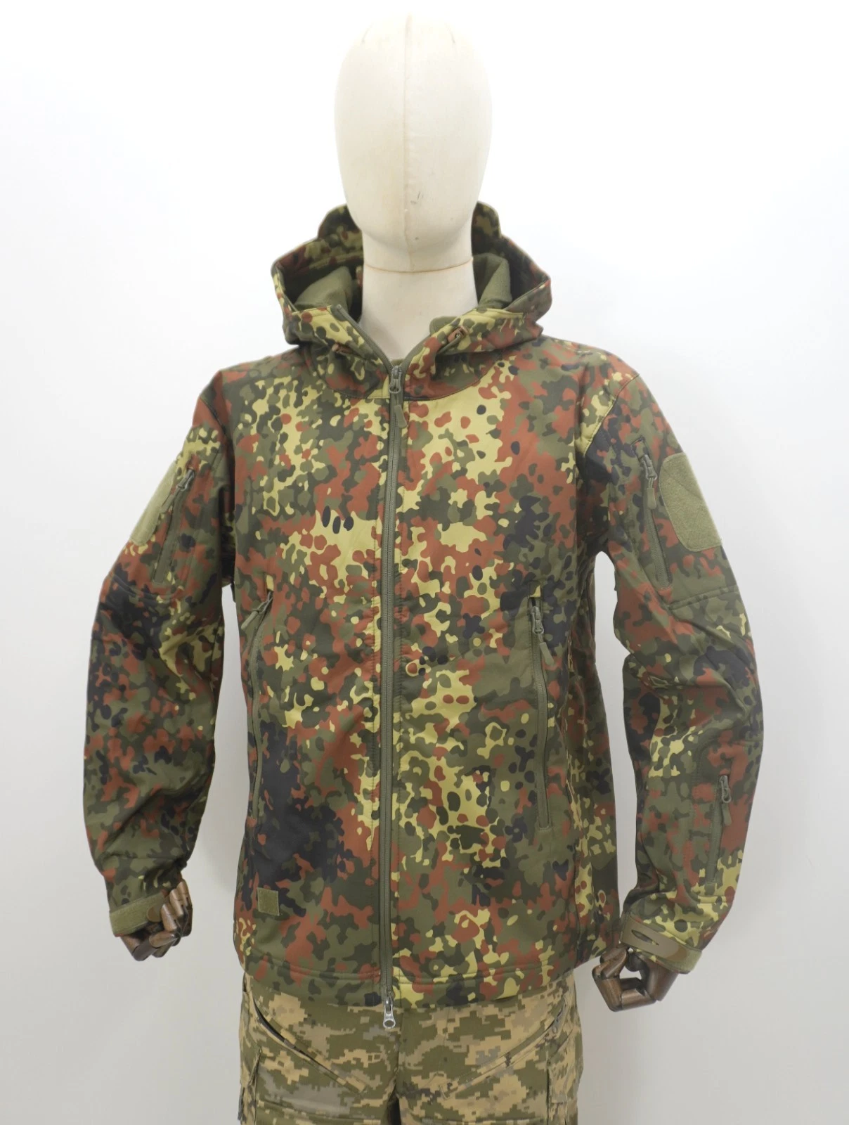 German Flecktarn Camo Softshell Jacket Army Style Tactical Waterproof Smock
Opens in a new window or