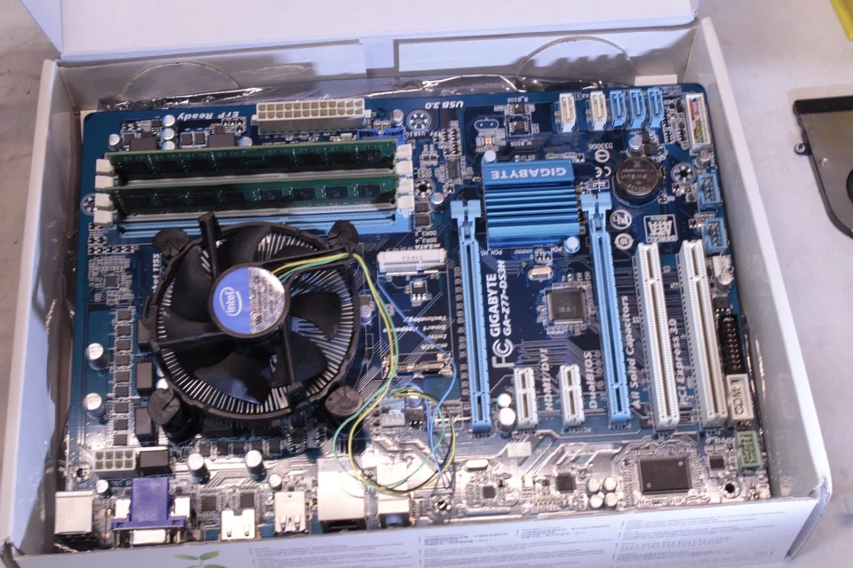 Gigabyte GA-Z77-DS3H LGA 1155 i5-3470 16GB DDR3 Untested - Image 4 of 4