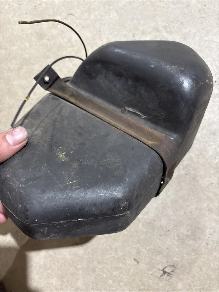 1974 凯迪拉克 Eldorado Wiper 洗衣机液库  — 第 2/4 张图片