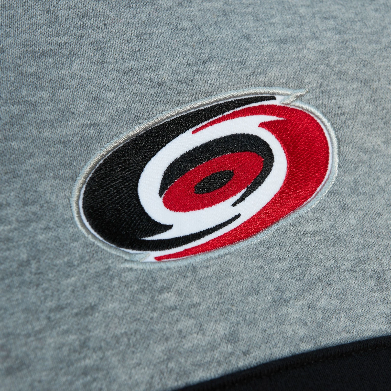 Felpa con cappuccio pullover uomo Mitchell & Ness rosso grigio Carolina Hurricanes Head Coach