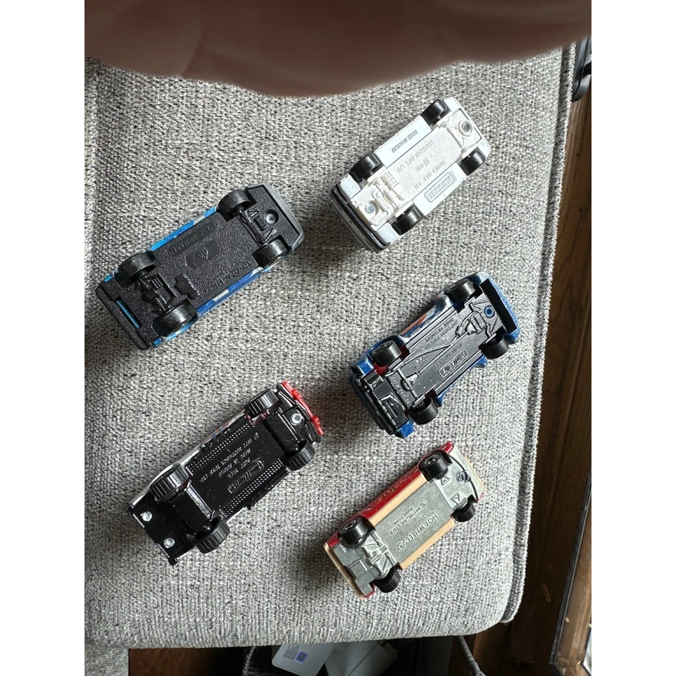 Vintage Matchbox & Hot Wheels Diecast Toy Cars 70s & 80s Trucks Racing lot of 7 - Image 4 of 4