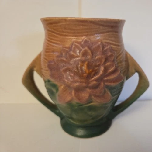 Vintage Roseville Pottery Pink Water Lily Handled Vase  No.71-4