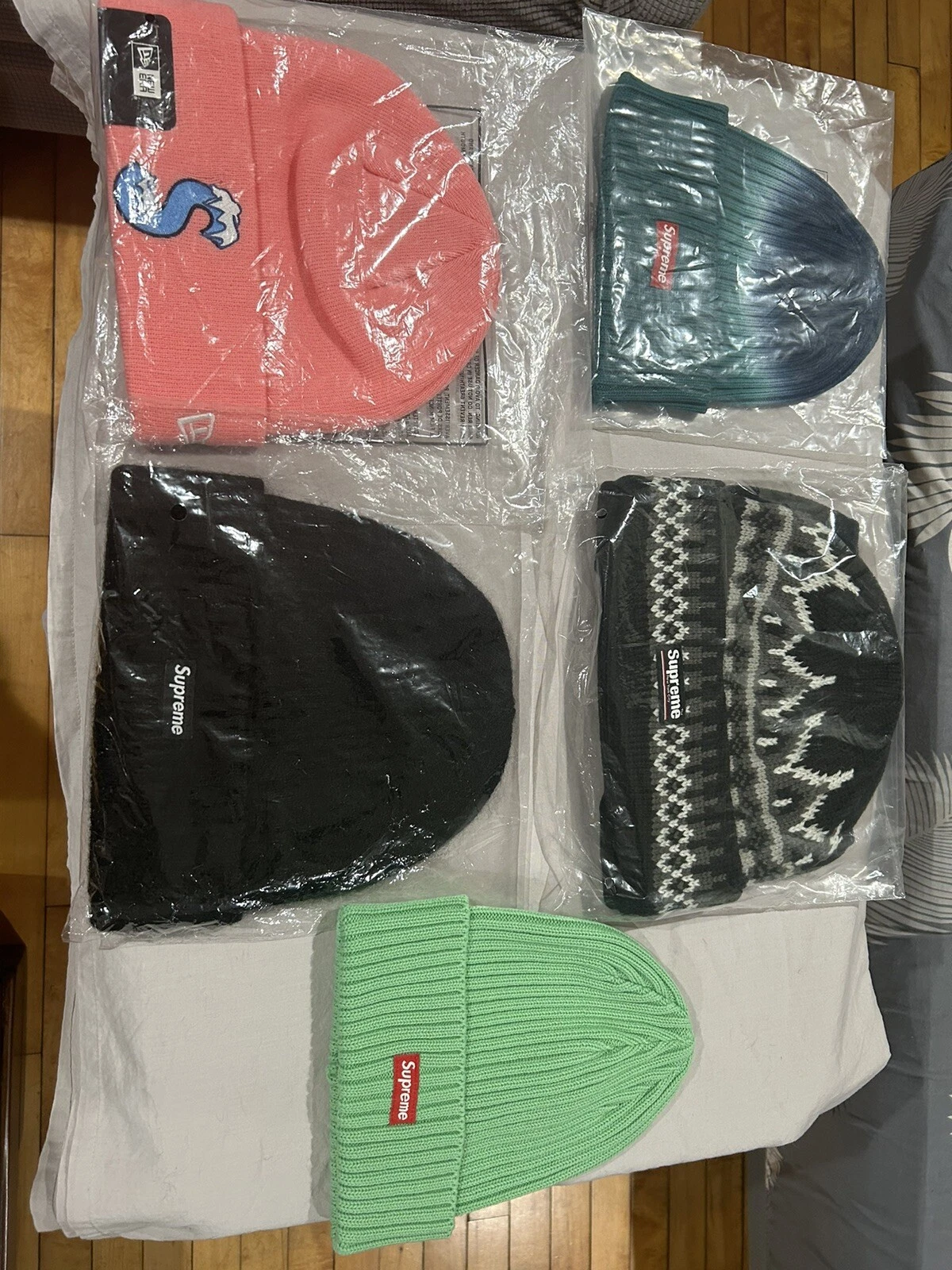 Lot de bonnets Supreme (FW19 SS20)