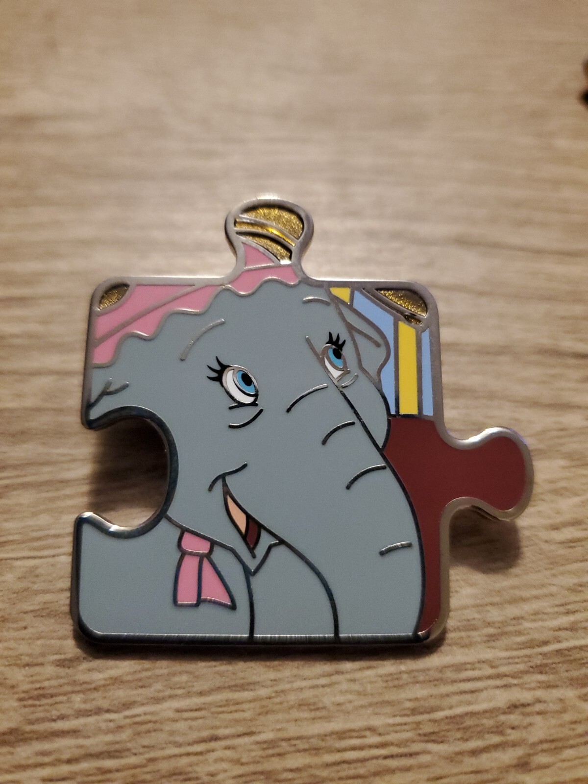 Disney pins Parks Character Connection Dumbo Puzzle Mystery Mrs. Jumbo LE  