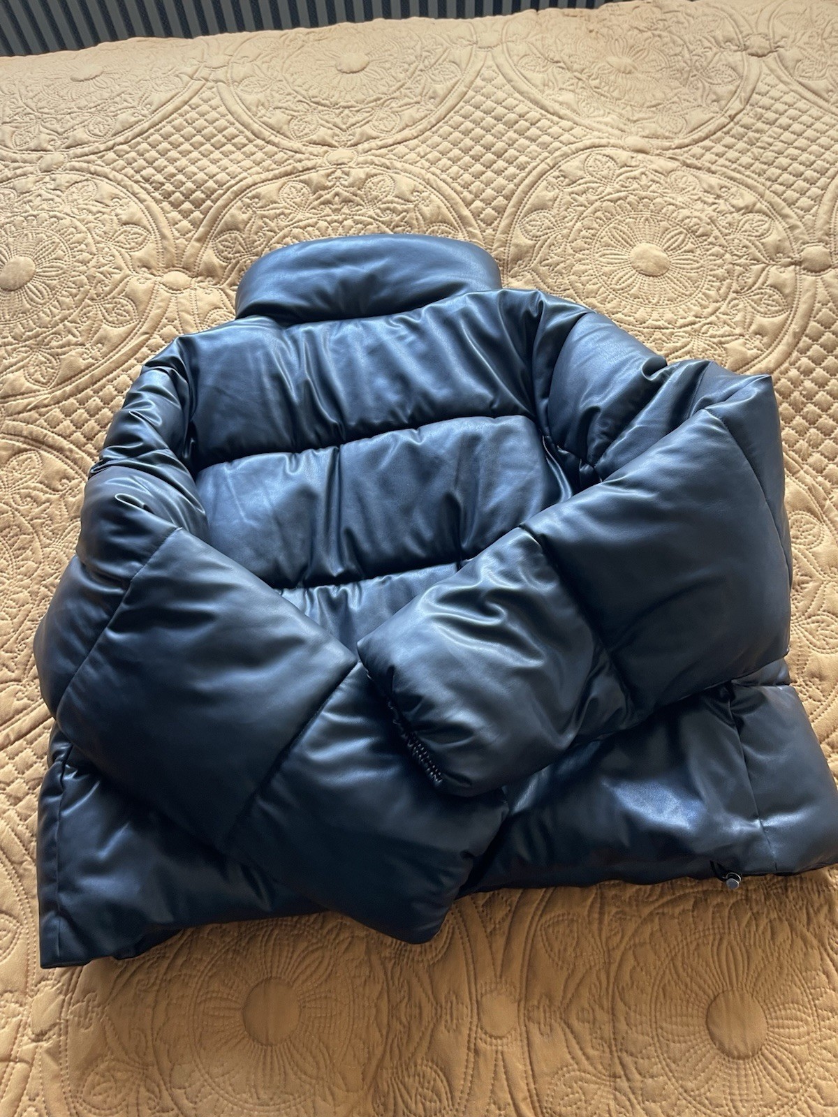 Calvin Klein PU Padded Puffer Jacket – Size L – Black – RRP £330 image 2