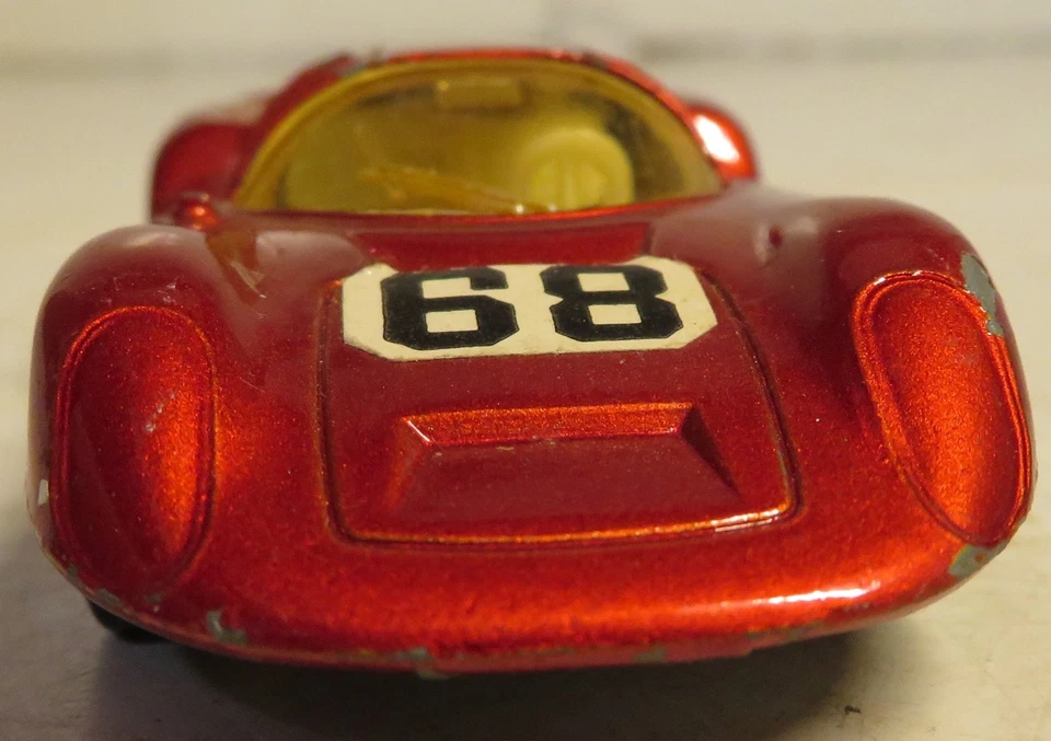 Литой под давлением красный винтажный автомобиль Porsche 910 Lesney Superfast No 68 Mattel 1970 спичечный коробок - Изображение 3 из 4