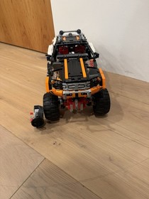 LEGO TECHNIC: 4x4 Crawler (9398)