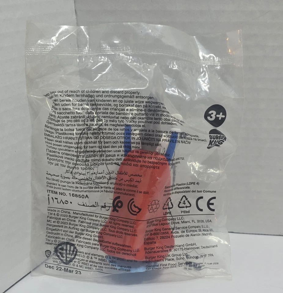 Burger King Warner Bros 2023 100 años ~ Bugs Bunny como Superman ~ Juguete TOTALMENTE NUEVO Foto 3 de 3