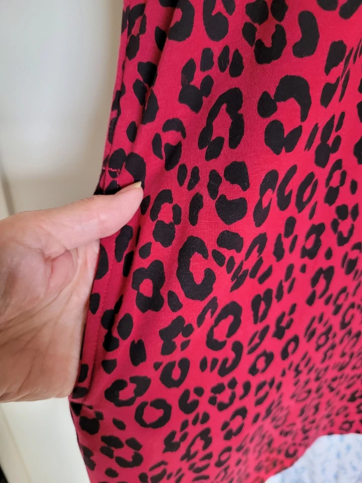 (M) HUSH Oversized Jersey DRESS. Dark Pink with Black Leopard Print. 3/4 Sleeve - Image 4 of 4