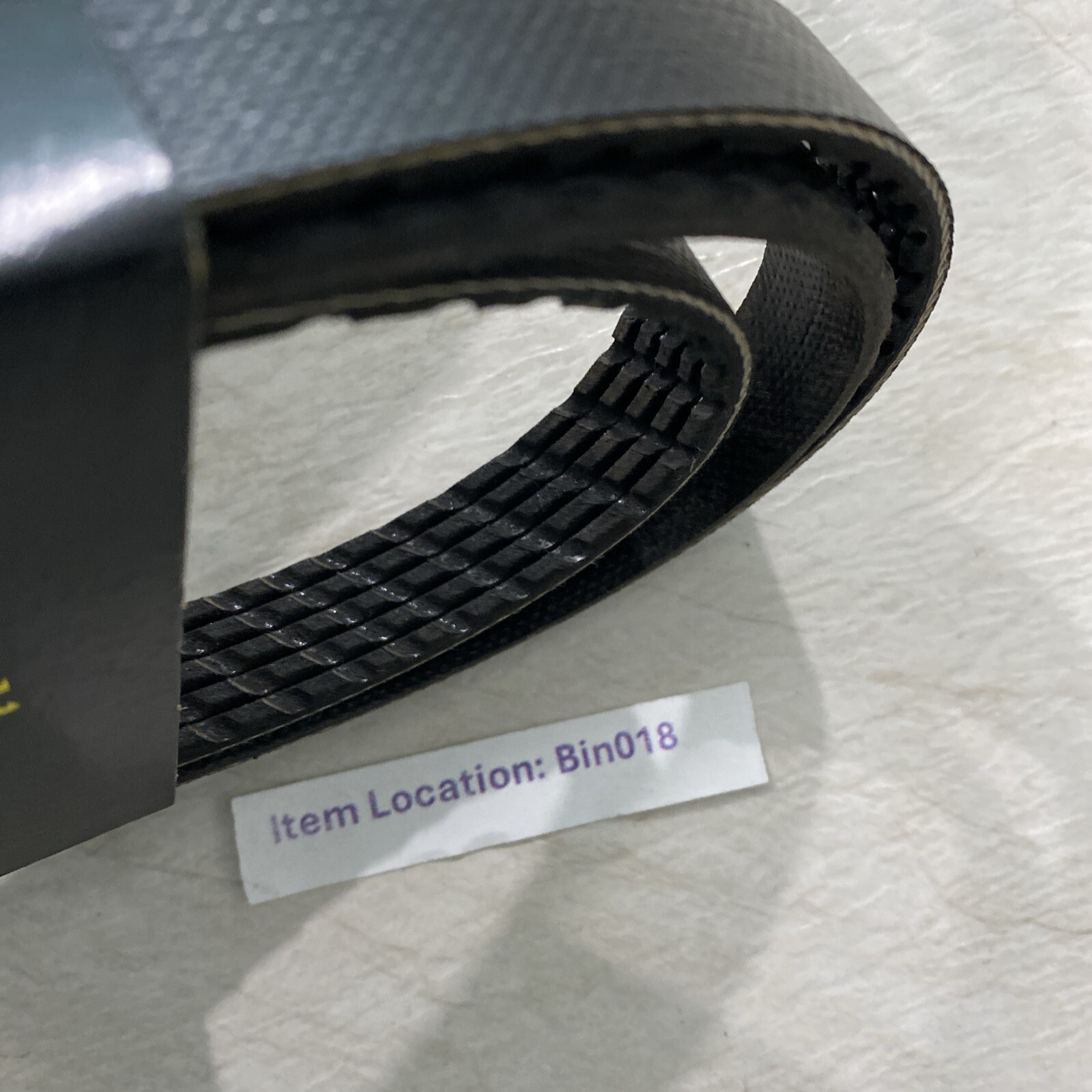 CONTINENTAL ELITE POLY V-BELT 4060390 & 4050887 Lot of 2 various sizes