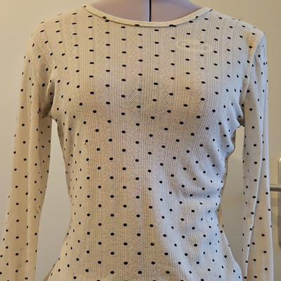 Monki Damen Strickpullover Beige/Schwarz gepunktet Gr. S Langarm Rundhals