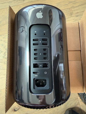 Apple Mac Pro 12-Core Intel Xeon E5-2697v2 2.7GHz 128GB RAM 256GB SSD D500 GPU