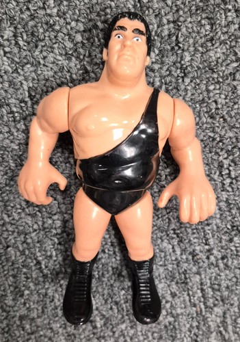 WWF Hasbro Andre the Giant Action Figure 1990 Seri...