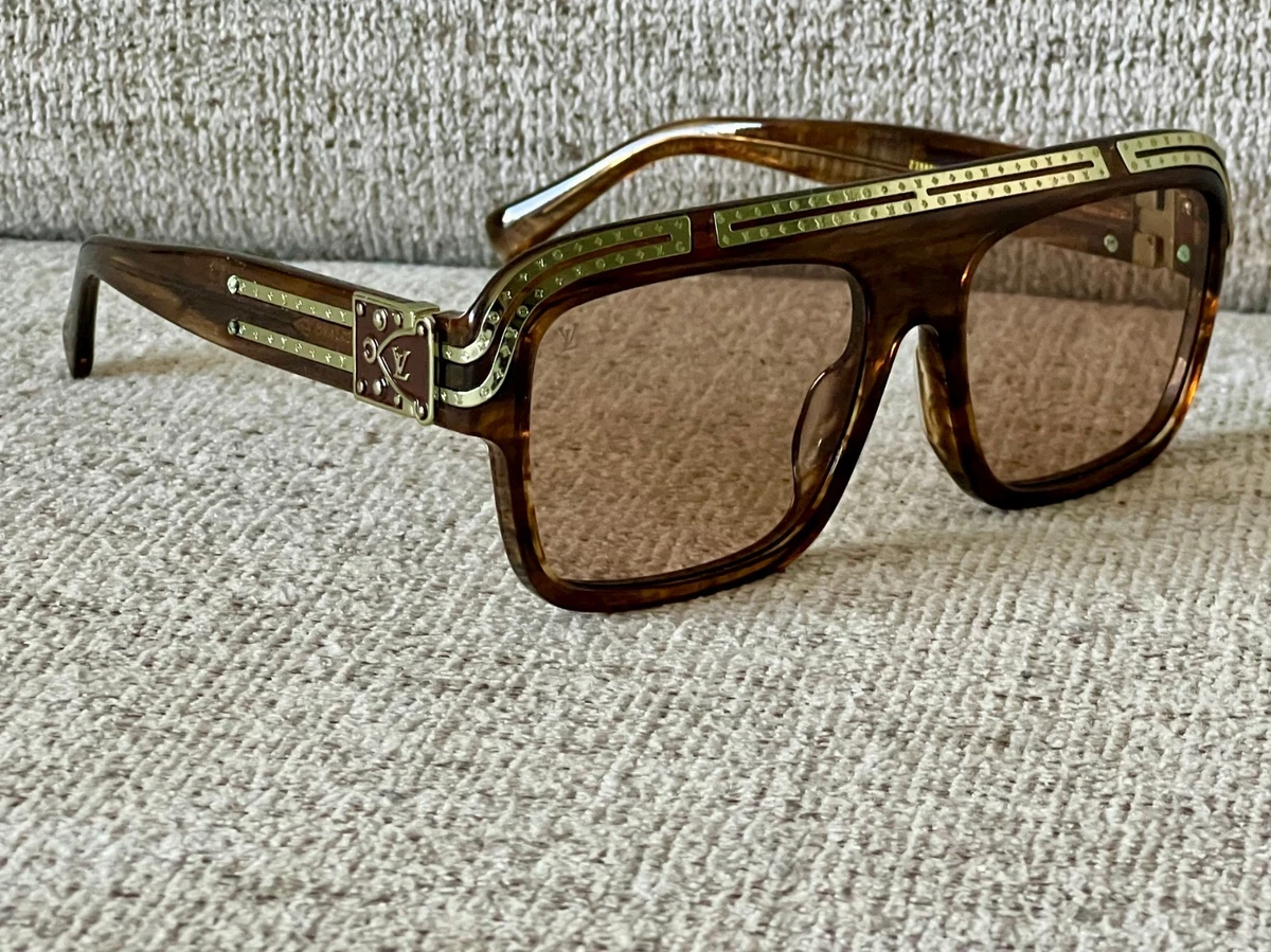 Louis Vuitton Black Black Sunglasses for Men for sale - eBay