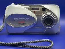 Olympus Camedia D-560 Zoom Digital Camera 3.2 Megapixel Tested Working
