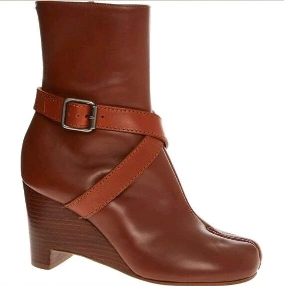 MAISON MARTIN MARGIELA Wedge Tabi Boots with Straps - Brown - UK 4/EU 37